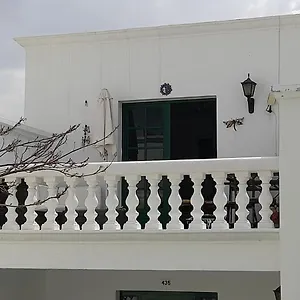 Apartment Fabulous 1-bed In, Puerto del Carmen (Lanzarote)